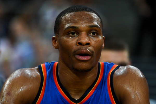 试图在竞争 试图在竞争