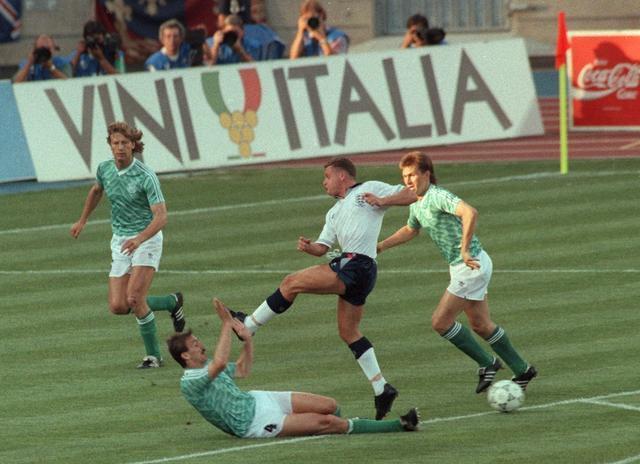 更是年轻球 更是年轻球