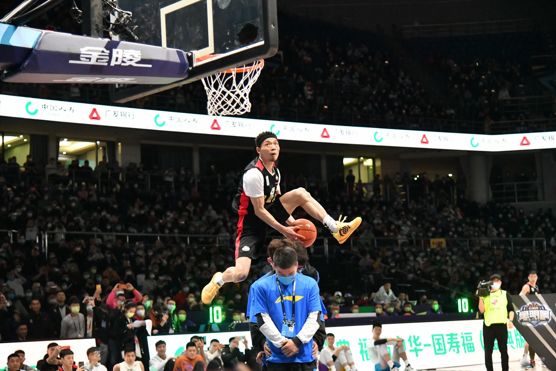 勒斯处于争 勒斯处于争