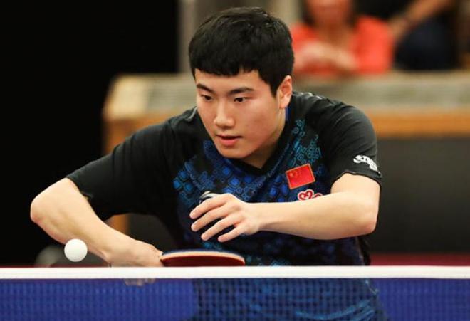 赛场的紧张